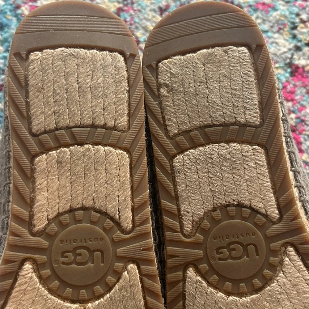 UGG Sandrinne Calf Hair‎ Scales Espadrille Gray Flat Slip On 1007150 Size 8